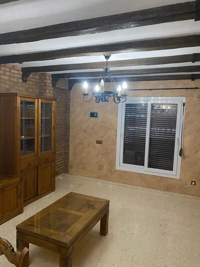 ¡ADOSADO EN SAN BERNABÉ CON GARAJE Y PATIO! — 8
