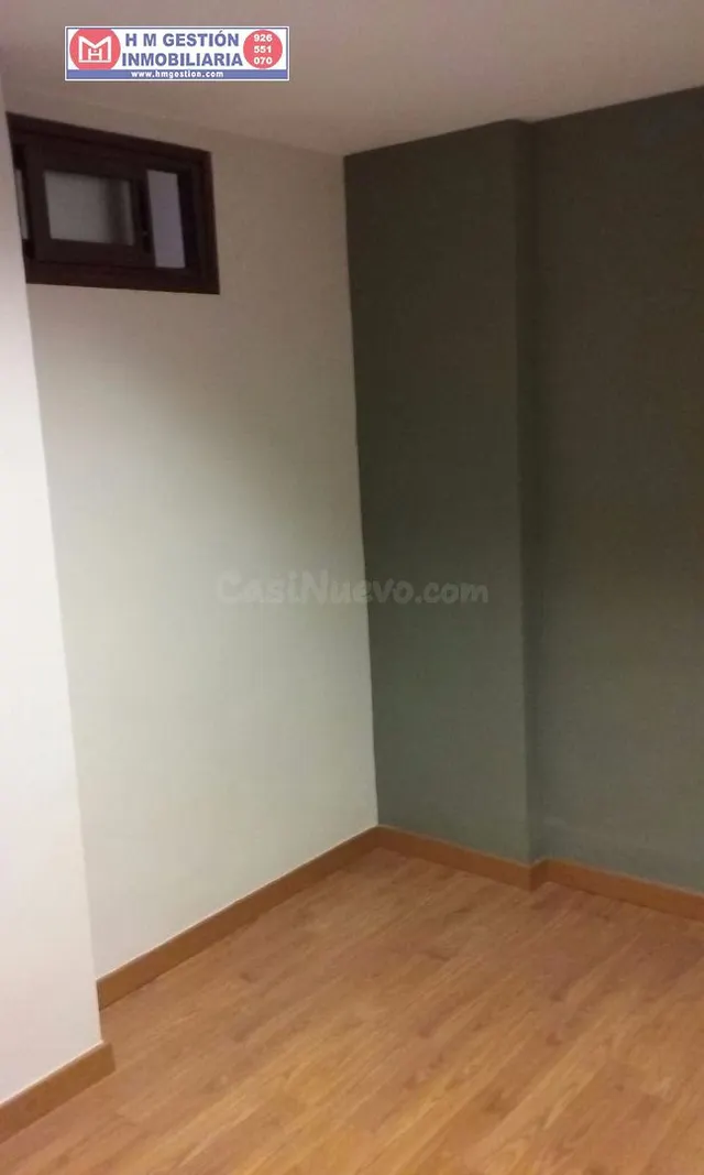 OFICINA A LA VENTA CON DOS DESPACHOS, SALA DE JUNTAS Y ASEOS - foto 5