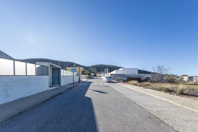 Oportunidad de Inversión en Dilar: Parcela en Urbanización Cañadas del Parque — 7