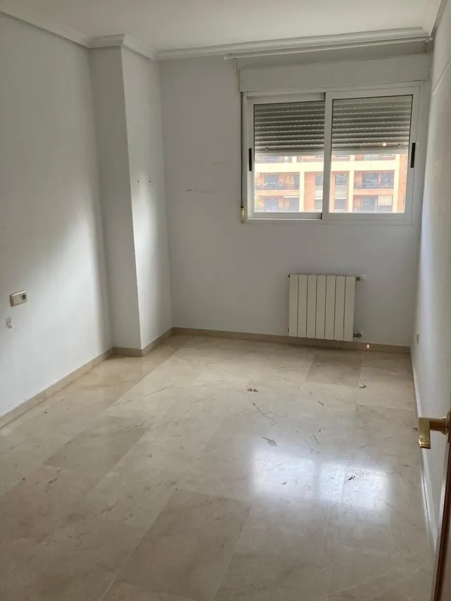 PISO DE 3 habitaciones CON TERRAZA, PISCINA Y GARAJE — 11