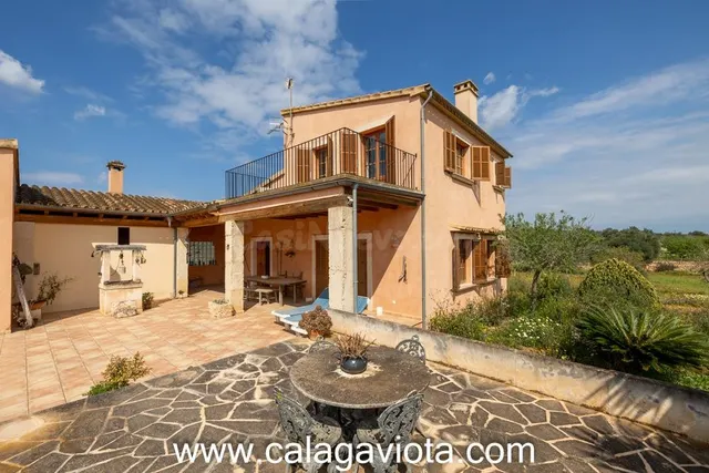Encantadora casa de campo con piscina, pozo propio y vistas  - foto 4