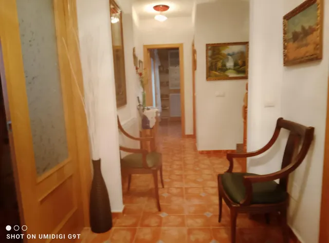 AOC VENDE ADOSADO 4 HAB, 3 BAÑOS, GARAJE Y TRASTERO — 38
