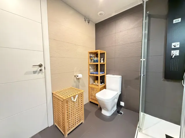 Amplio piso de 3 dormitorios con terraza, en urbanización privada de rivas futura, rivas vaciamadrid — 17