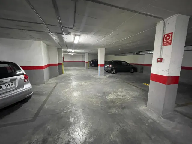 Plaza de Garaje Calle Diego Ramirez — 4