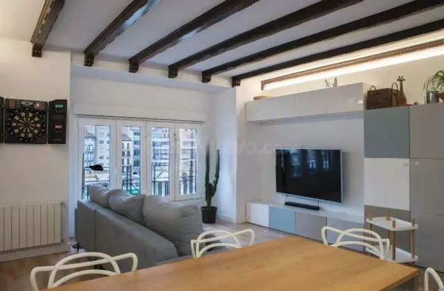 Venta piso lujo junto a Plaza del Castillo. Domotica. Ascens