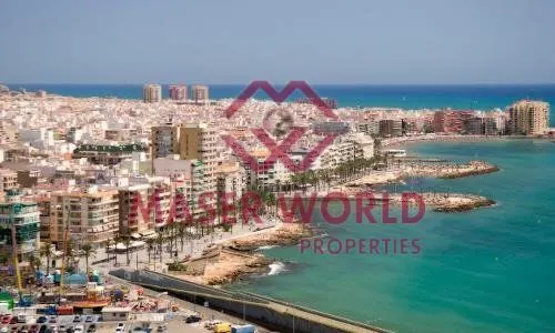 VILLAS DE OBRA NUEVA EN TORREVIEJA — 13