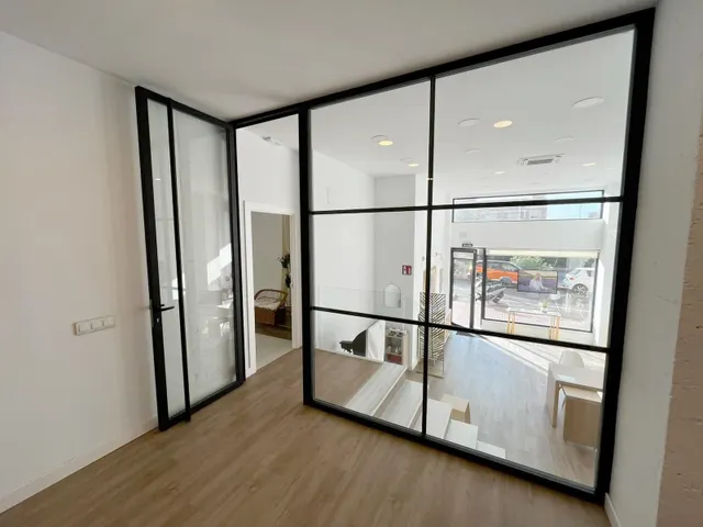 Local comercial 179m² en venta - Alcampo — 23