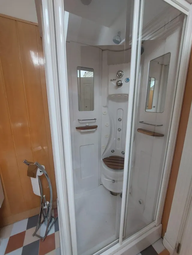 CHALET EN RUISEÑORES. — 32
