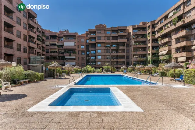 PRECIOSO ESTUDIO DE LUJO EN URBANIZACION TRIUNFO JARDIN — 50