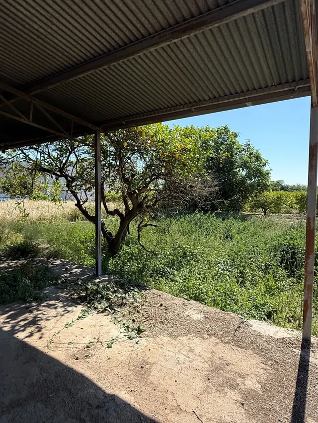 CASA PARA REFORMAR EN CARRETERA FUENSANTA CON PARCELA 1222M2. — 5