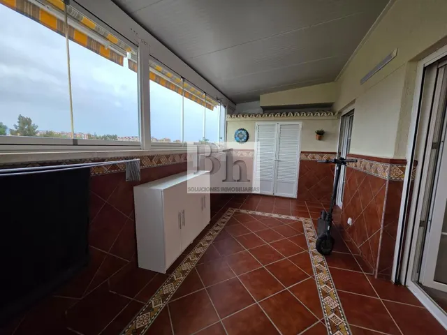 BLANHOGAR vende ático reformado en Puerta de Málaga — 28