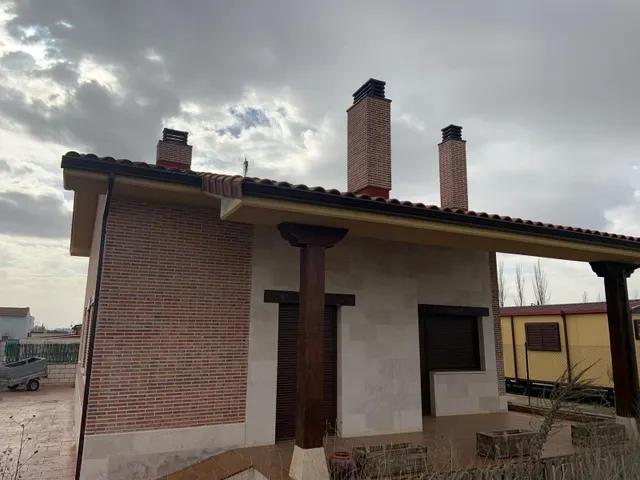 MONCASA VENDE Chalet en urbanización Ctra Carrión — 8