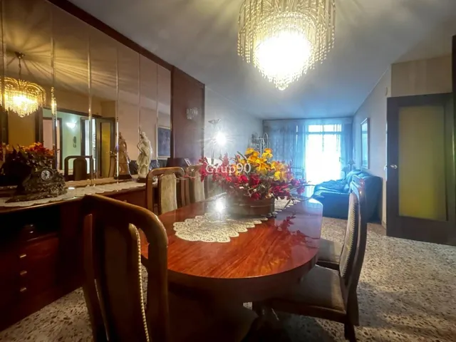 Bonito y amplio piso en venta en la calle Acadèmia, Lleida – - foto 4