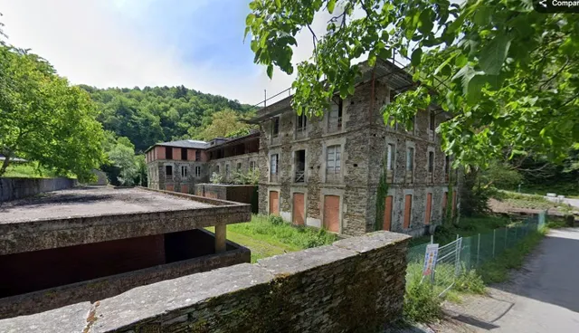 Oportunidad hotelera/turística: Suelo con obra iniciada en A