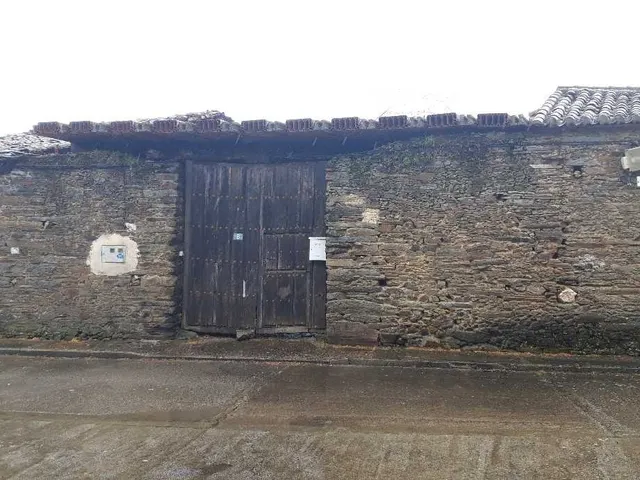 Urbis te ofrece una casa en venta en Casafranca, Salamanca.