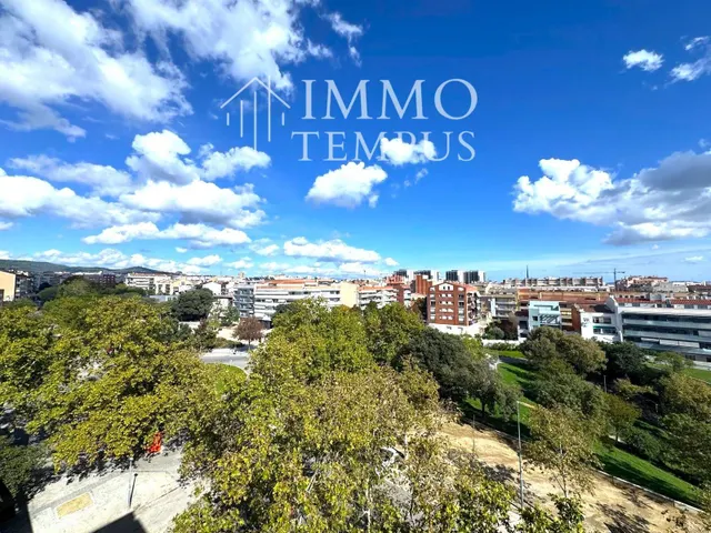 PISO REFORMADO DE 3 habitaciones CON BALCÓN Y VISTAS A VALLPARADÍS — 12