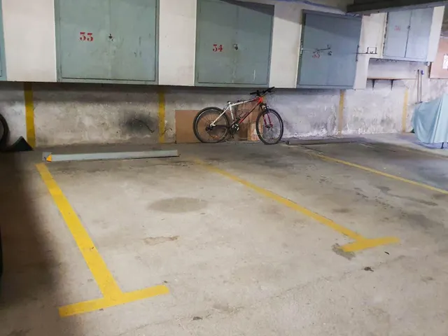 Plaza de parking y trastero a la venta, en El Pla de Martorell — 18