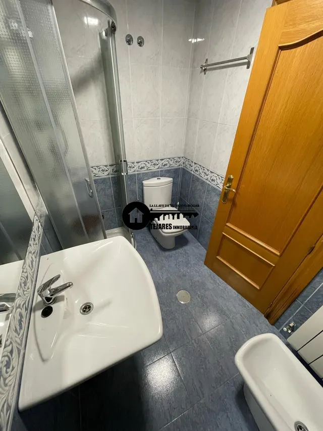 INMOBILIARIA TEJARES ALQUILA PISO ZONA CENTRO-TEJARES — 17