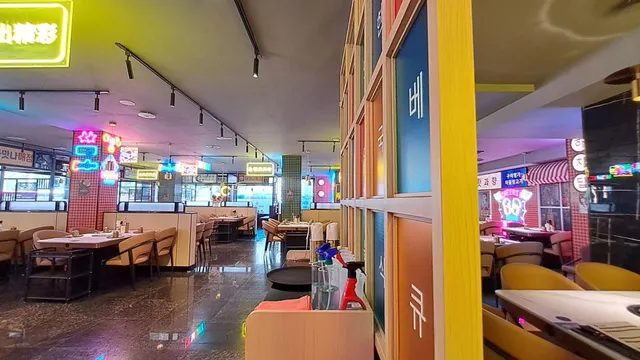 ¡Oportunidad! Gran Local de Restauración en Venta — 10