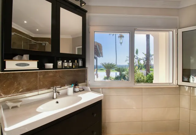 Chalet 4 habitaciones 440m² en venta - Costa Del Sol — 16