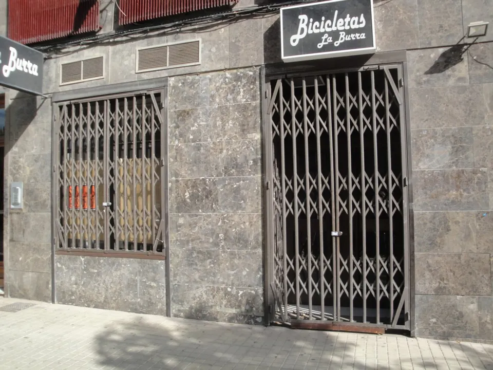 LOCAL COMERCIAL JUNTO PLAZA BENIDORM