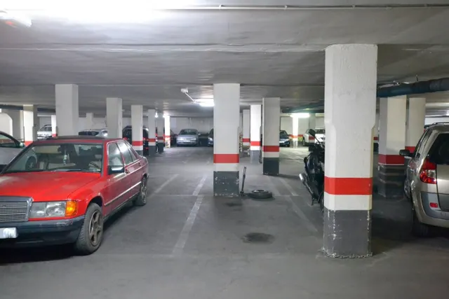 Plaza de garaje para moto junto al Mercado de Algirós. — 6