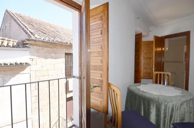 Urbis te ofrece un estupendo edificio en venta en todo el centro de Ciudad Rodrigo, Salamanca. — 17