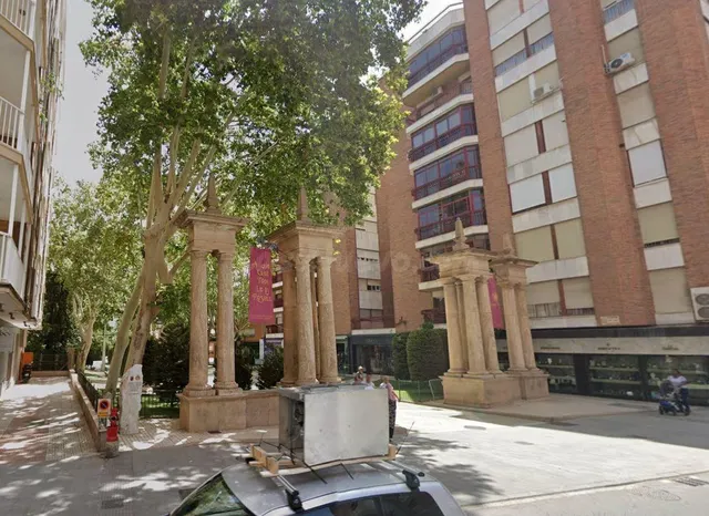 PISO 4 DORMITORIOS Y TERRAZA EN EL CENTRO - EN LA COLUMNAS - - foto 3