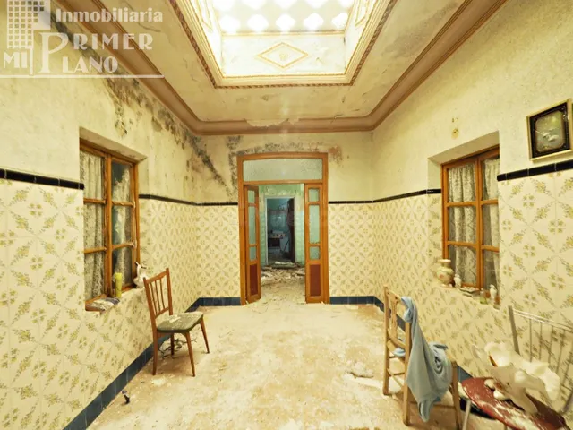 ¡OFERTA! Casa para solar: 323m2 de suelo y 12m fachada, junt - foto 5