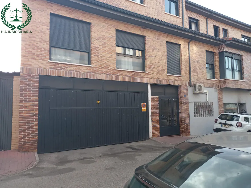 SE VENDEN PLAZAS DE GARAJE   DESDE 2.000 €