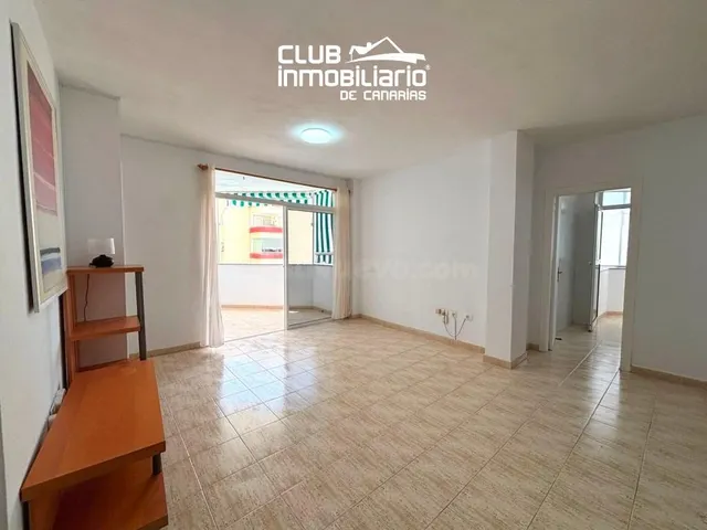 LUMINOSO PISO DE 89 M2 CON TERRAZA, PISCINA Y GARAJE EN FAÑA - foto 2