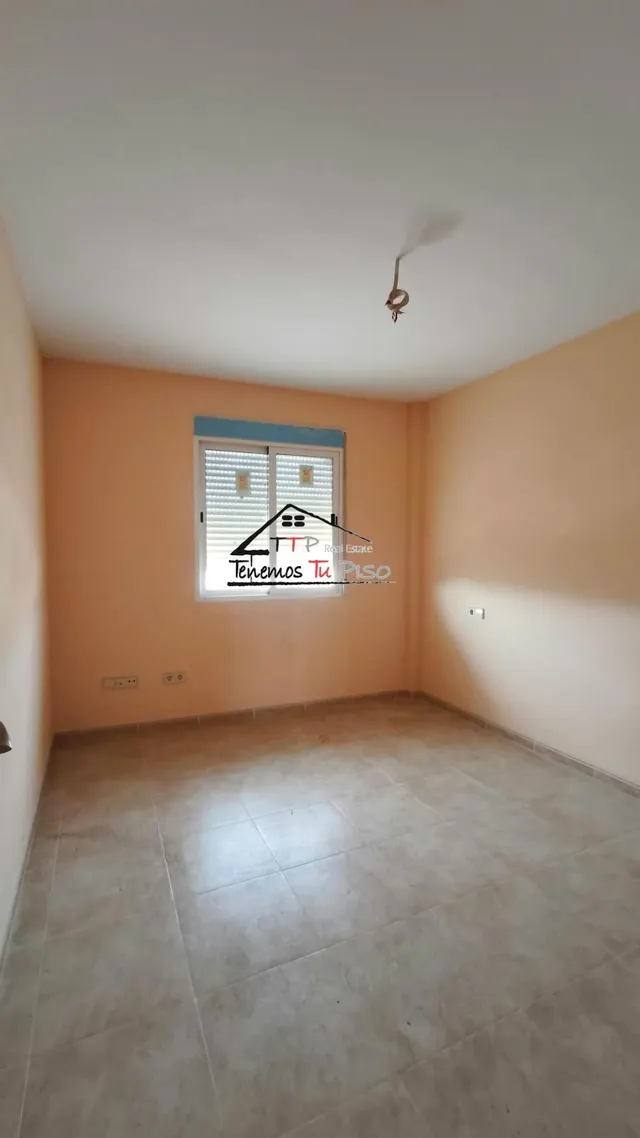 ÁTICO-DÚPLEX A ESTRENAR. 4 DORMITORIOS. 3 BAÑOS. TERRAZA DE 35M. COCHERA INCLUIDA — 34