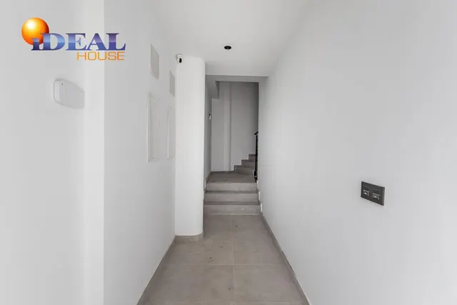 Edificio de nueva construcción en Churriana — 31