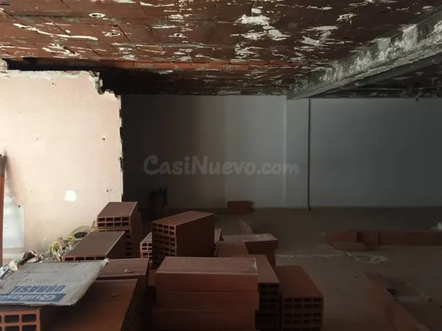 Se vende en el centro ideal para Oficina, comercial o vivien - foto 2