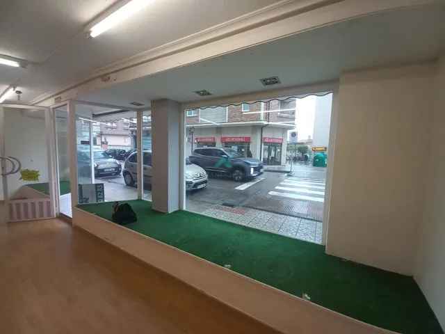 Se alquila local comercial en Colindres — 6