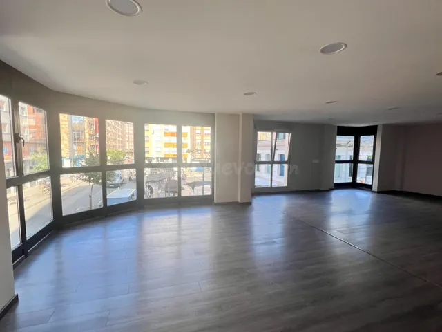 Oficina 105m² en alquiler - La Felguera - foto 2