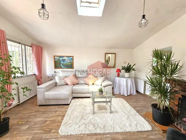 🏡 ¡OPORTUNIDAD ÚNICA! AMPLIO CHALET EN LA CAÑADA – URBANIZAC - foto 2
