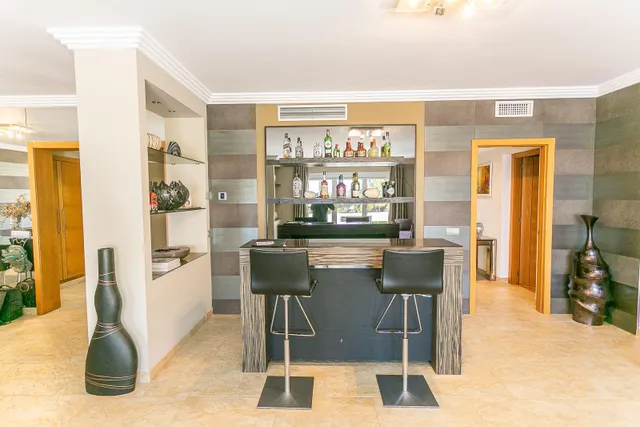 Precioso y lujoso apartamento con vistas al mar en Monte paraíso, en la Milla de Oro. Marbella — 9