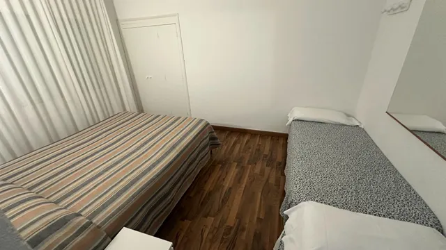HOSTAL EN 1º LINEA DE MAR — 18