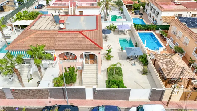 Casa 3 habitaciones 216m² en venta - Punta Prima — 44