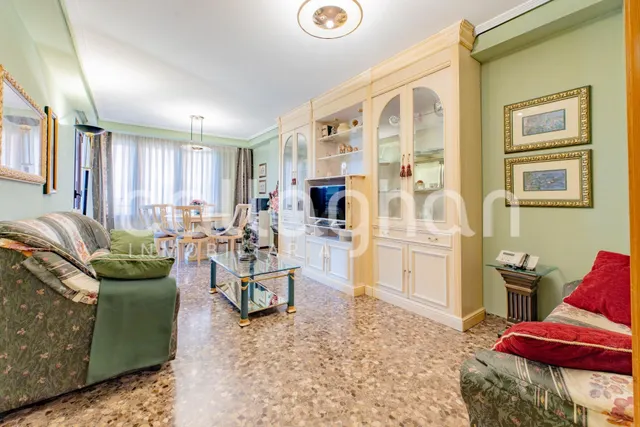 Piso en venta en Avda Cataluña - foto 2
