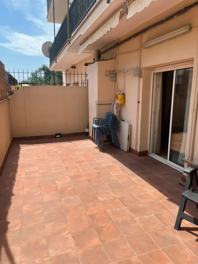 Piso en Badalona con 3 habitaciones y patio — 11