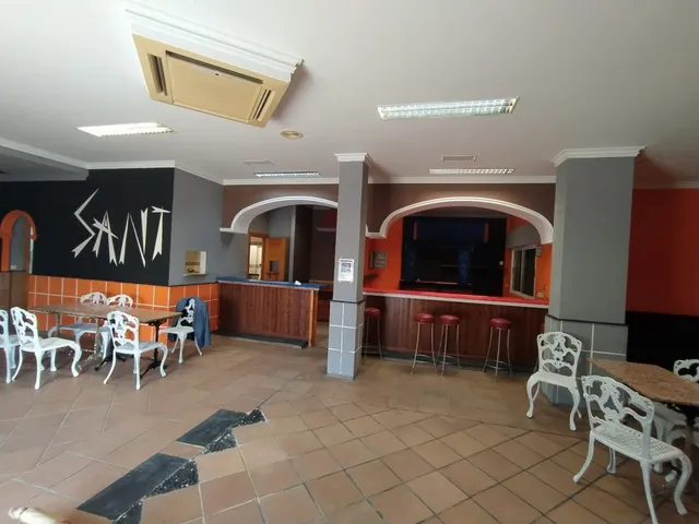 LOCAL COMERCIAL CERCANO AL CENTRO — 2