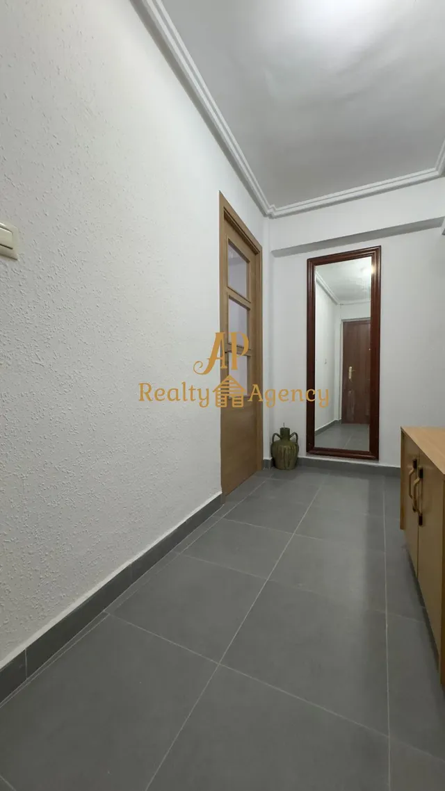 Estupendo piso de 2 habitaciones, amueblado, en Campanar, junto Hipercor. — 6