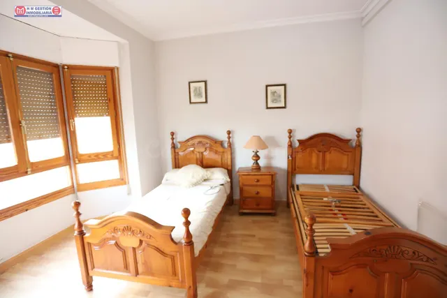 Encantadora Casa en Alcázar de San Juan con Amplias Vistas a - foto 4