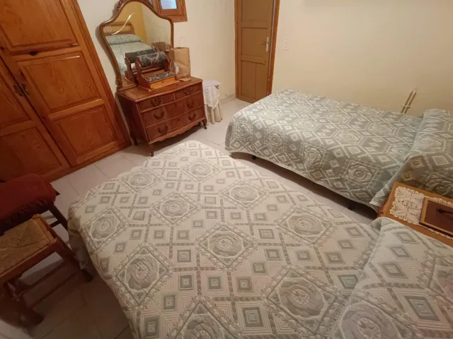Estupenda casa con patio, terraza y amplia cochera — 32