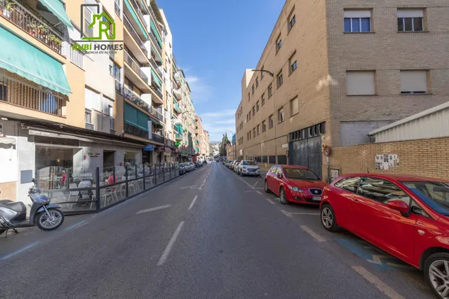 Estupendo piso  en la última planta en calle doctor azpitarte — 41