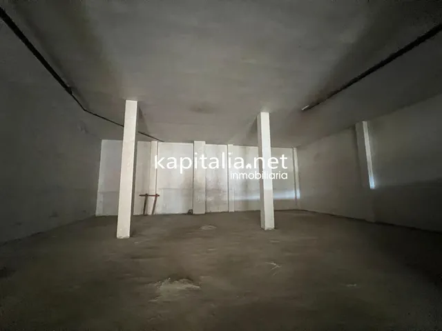 Local a la venta en Ontinyent , zona San José . — 3