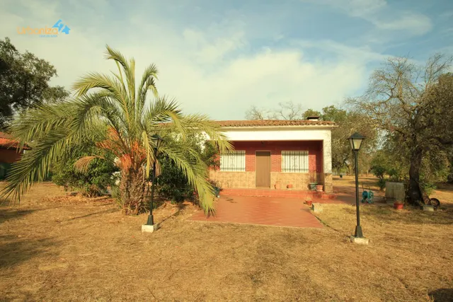PARCELA CON VIVIENDA EN BOTOA, TODO ESCRITURADO, HIPOTECABLE — 7