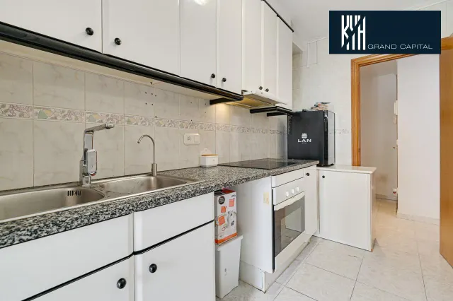 PISO GIRONA — 12